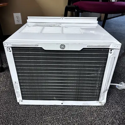 GE 10000 BTU Window Air Conditioner Unit 115V Fits 450 Sq Ft Room 10.9 CEER R32 - Thumbnail 7