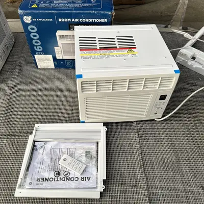 GE 250 Sq. Ft. 6000 BTU Window Air Conditioner - Thumbnail 3