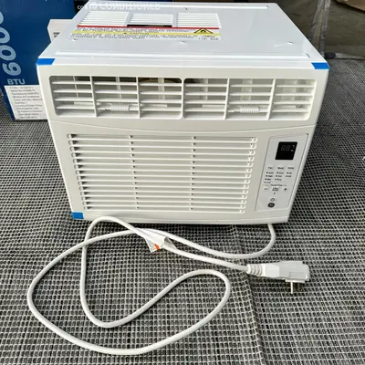 GE 250 Sq. Ft. 6000 BTU Window Air Conditioner - Thumbnail 10