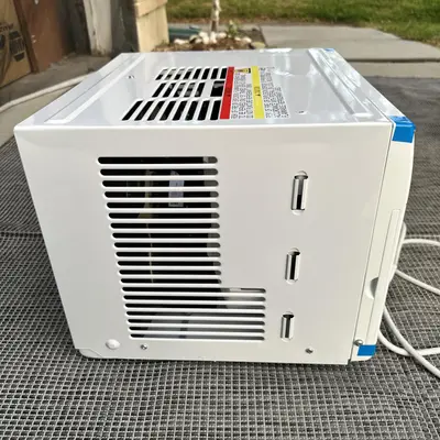 GE 250 Sq. Ft. 6000 BTU Window Air Conditioner - Thumbnail 5