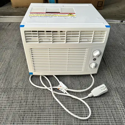 GE Small Room Window Air Conditioner, 115-Volt, 5000-BTU - Thumbnail 3