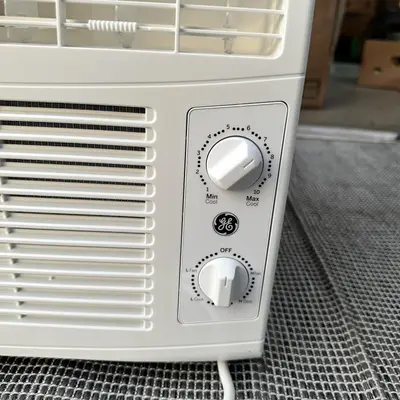 GE Small Room Window Air Conditioner, 115-Volt, 5000-BTU - Thumbnail 5
