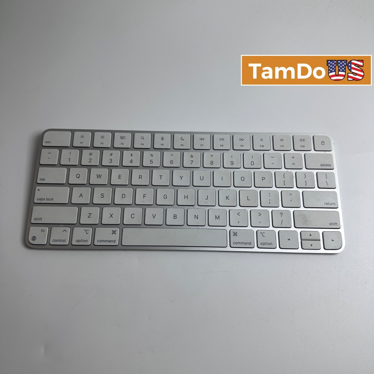 Genuine Apple Magic Keyboard Wireless Bluetooth Silver Model A2450 MK2A3LL/A - Photo 1 - Real photo at TamDo.us