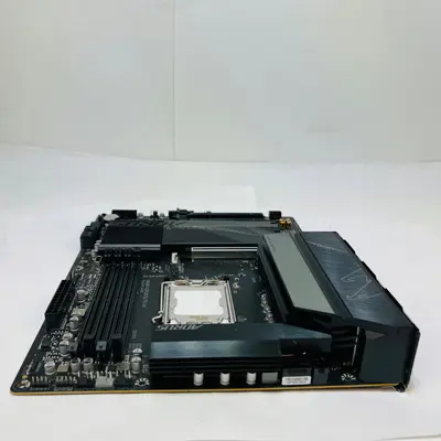 GIGABYTE B650 AORUS ELITE AX AM5 AMD Motherboard ATX DDR5 PCIe 5.0 Wi-Fi 6E - Thumbnail 4