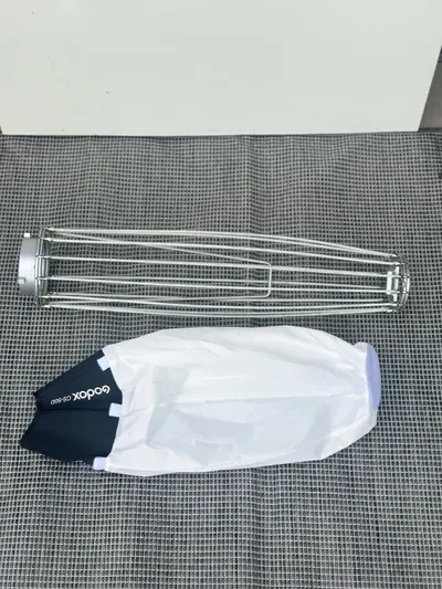 Godox CS-50D 50cm / 20" Collapsible Lantern Softbox for Bowens Mount - Thumbnail 2