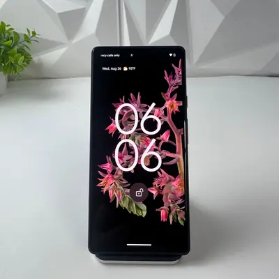 Google Pixel 6 | 128GB | Unlocked | Black - Thumbnail 2