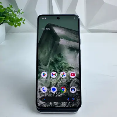 Google Pixel 8 | 128GB | Grey | Unlocked - Thumbnail 3