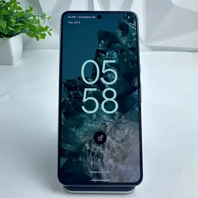 Google Pixel 8 Pro | 128GB | Green | Unlocked - Thumbnail 2