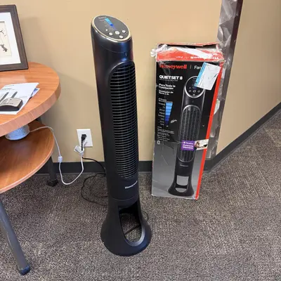 Honeywell QuietSet 8 Whole Room Tower Fan, Oscillating, Remote Control - Thumbnail 2