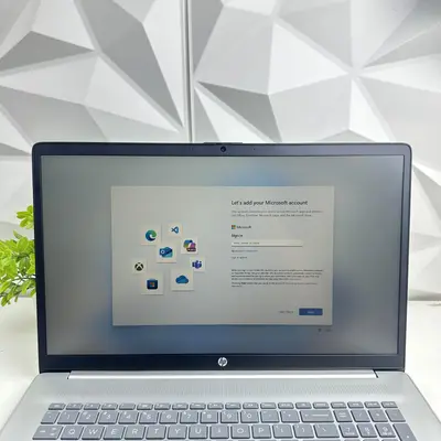HP 17 Laptop, 17.3" FHD, AMD Ryzen 5 7530U, 8GB, 512GB SSD - Thumbnail 8