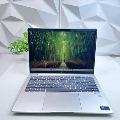 HP EliteBook 630 G11 13.3" Touchscreen Laptop, Ultra 7-165U, 32GB, 1TB*Pls READ* - Thumbnail 2