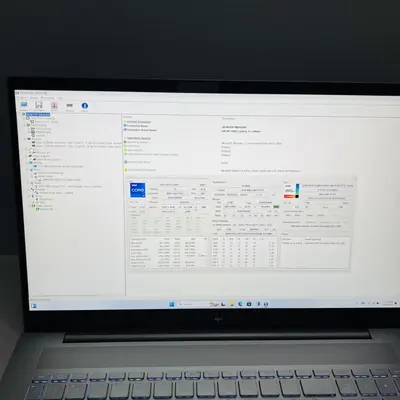 HP ENVY Laptop 17-cr0013dx,17.3-inch FHD Touch, i7-1260P, 12GB, 512GB SSD - Thumbnail 5