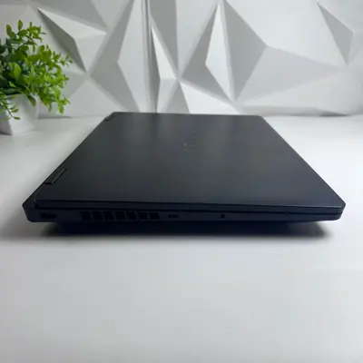 HP OMEN 16 Gaming Laptop, 16" FHD 144Hz, Ryzen 9 8940HX, 32GB, 1TB, RTX 5060 8GB - Thumbnail 5