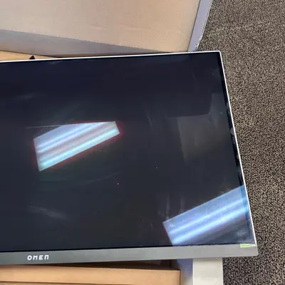 HP OMEN 32 OLED Gaming Monitor - 4K UHD 3840x2160, 240Hz, 0.03ms, HDR - Thumbnail 8