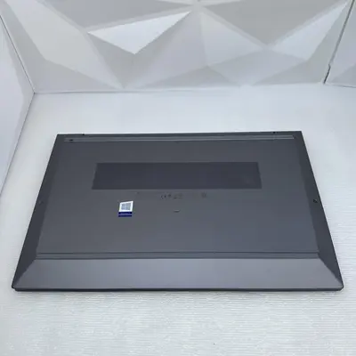 HP ZBook Firefly 15 G7 Workstation, 15.6" FHD, i7-10610U, 32GB, 1TB, Quadro P520 - Thumbnail 6