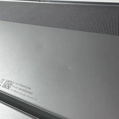 HP ZBook Studio 16 G11 16" Core Ultra 9 185H, 64GB DDR5, 2TB SSD, RTX 2000 Ada - Thumbnail 9