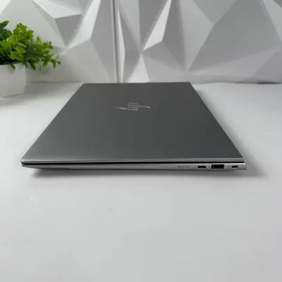 HP ZBook Studio 16 G11 16" Core Ultra 9 185H, 64GB DDR5, 2TB SSD, RTX 2000 Ada - Thumbnail 4