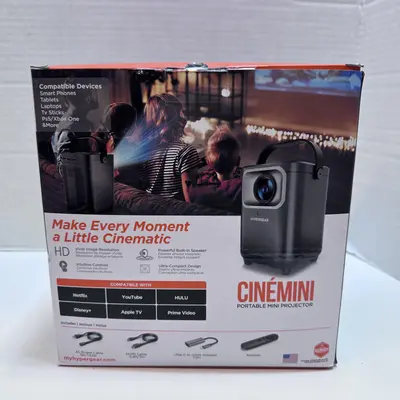 Hypergear CinéMini Portable Mini Projector - Thumbnail 6