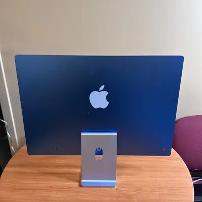 iMac (24-inch, 2024) Apple M4 Chip, 8-Core GPU, 16GB, 256GB, Blue - Thumbnail 2