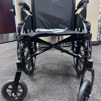 Invacare 9000 SL High Strength Lightweight Mobility Chair - Thumbnail 5