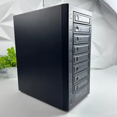 IOCREST 8-Bay SATA3 to USB4.0 DAS Enclosure 40Gbps Type-C 3.5" 2.5" SY-ENC50129 - Thumbnail 3