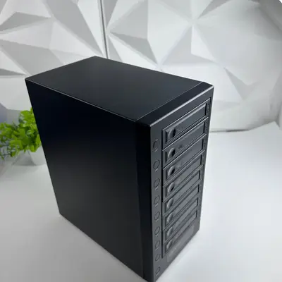 IOCREST 8-Bay SATA3 to USB4.0 DAS Enclosure 40Gbps Type-C 3.5" 2.5" SY-ENC50129 - Thumbnail 4