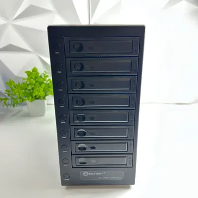 IOCREST 8-Bay SATA3 to USB4.0 DAS Enclosure 40Gbps Type-C 3.5" 2.5" SY-ENC50129 - Thumbnail 2
