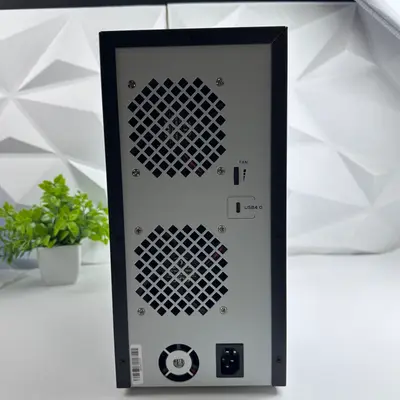 IOCREST 8-Bay SATA3 to USB4.0 DAS Enclosure 40Gbps Type-C 3.5" 2.5" SY-ENC50129 - Thumbnail 8