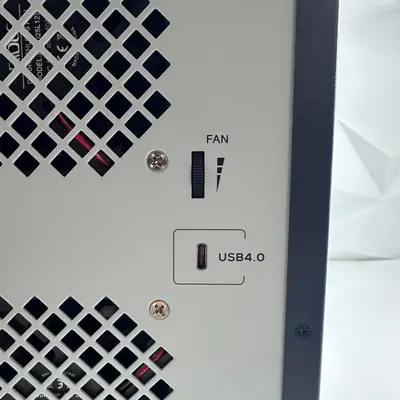 IOCREST 8-Bay SATA3 to USB4.0 DAS Enclosure 40Gbps Type-C 3.5" 2.5" SY-ENC50129 - Thumbnail 6