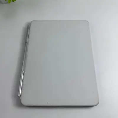 iPad Air 11-inch (M3) | Wi-Fi Only | 256GB | Blue with Magic Keyboard - Thumbnail 9