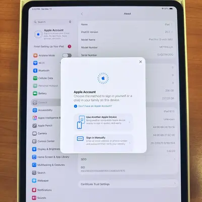 iPad Pro 13-inch (M5) Wi-Fi + Cellular | 256GB | Space Gray - Thumbnail 10
