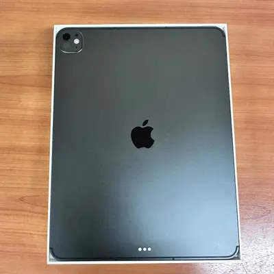 iPad Pro 13-inch (M5) Wi-Fi + Cellular | 256GB | Space Gray - Thumbnail 2