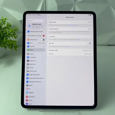 iPad Pro 13-inch (M5) Wi-Fi Only | 256GB | Space Black - Thumbnail 3