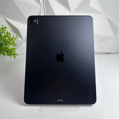 iPad Pro 13-inch (M5) Wi-Fi Only | 256GB | Space Black - Thumbnail 9