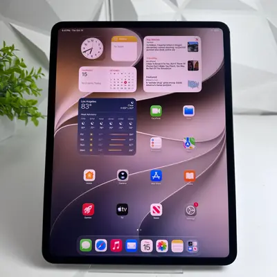 iPad Pro 13-inch (M5) Wi-Fi Only | 256GB | Space Black - Thumbnail 2