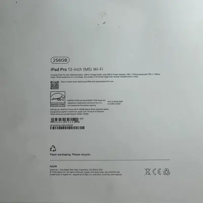 iPad Pro 13-inch (M5) Wi-Fi Only | 256GB | Space Black - Thumbnail 7