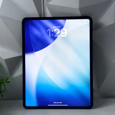 iPad Pro 13-inch (M5) Wi-Fi Only | 512GB | Space Black - Thumbnail 3