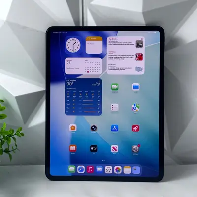 iPad Pro 13-inch (M5) Wi-Fi Only | 512GB | Space Black - Thumbnail 2