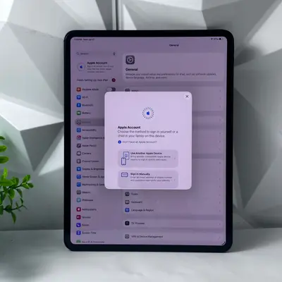 iPad Pro 13-inch (M5) Wi-Fi Only | 512GB | Space Black - Thumbnail 5