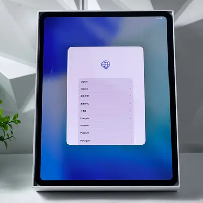 iPad Pro 13-inch (M5) Wi-Fi Only | 512GB | Space Black - Thumbnail 4