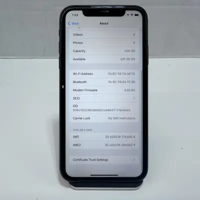 iPhone 11 | 256GB | Black | Unlocked - Thumbnail 4
