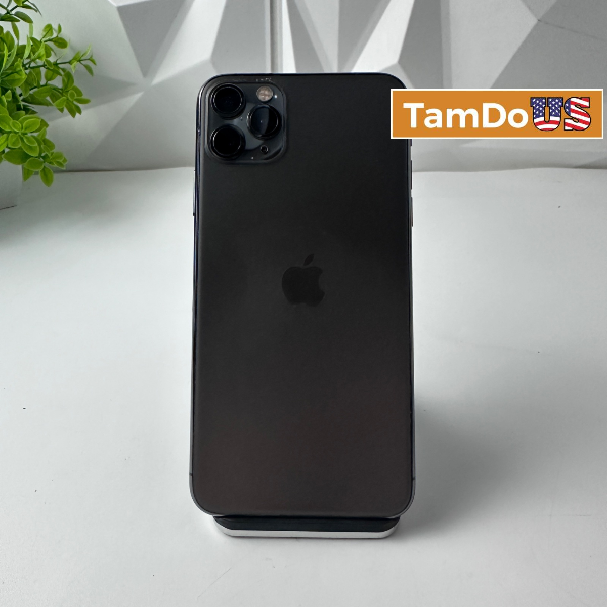 iPhone 11 Pro Max | 256GB | Space Gray | Unlocked - Photo 1 - Real photo at TamDo.us