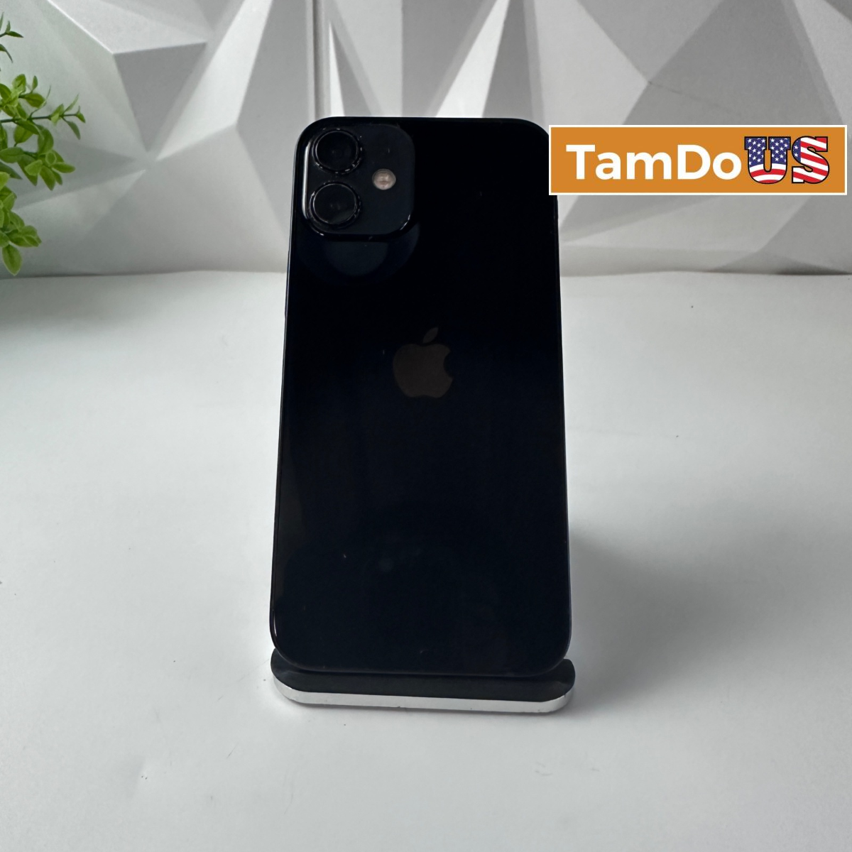 iPhone 12 mini | 64GB | Black | Unlocked - Photo 1 - Real photo at TamDo.us