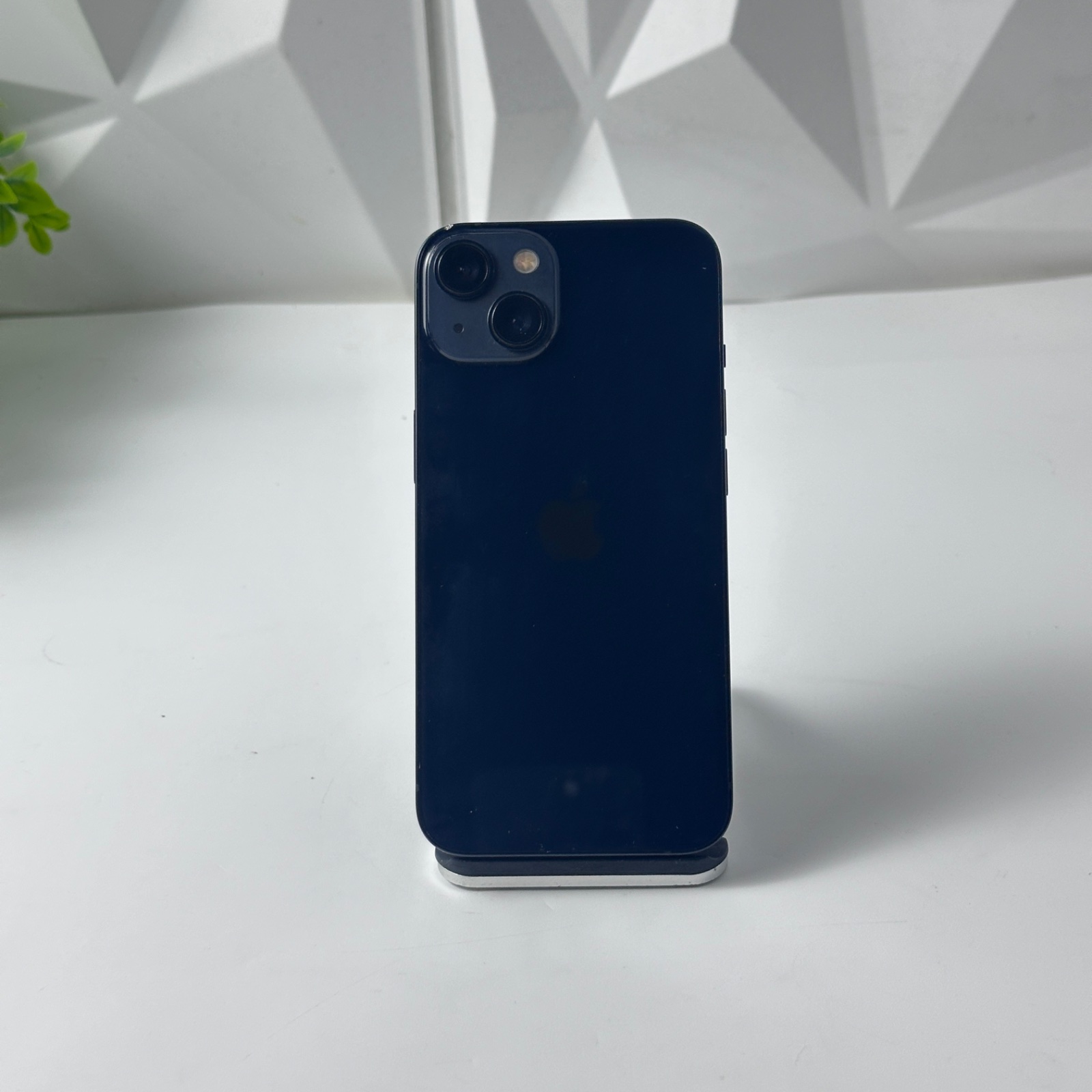 iPhone 13 | 128GB | Black | Unlocked | Good | TamDo.us