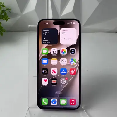 iPhone 16 Plus | 128GB | Pink | Unlocked - Thumbnail 2