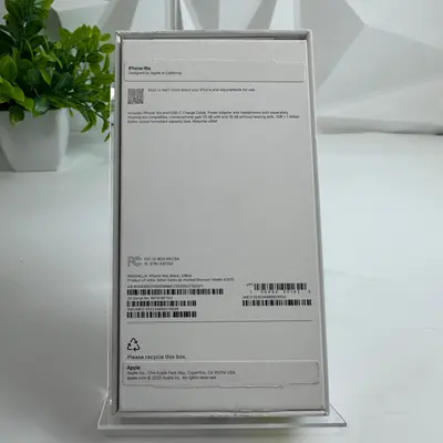 iPhone 16e | 128GB | Black | Unlocked - Thumbnail 10