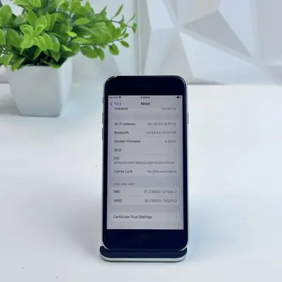 iPhone SE (3rd generation) | 64GB | Star Light | Unlocked - Thumbnail 2