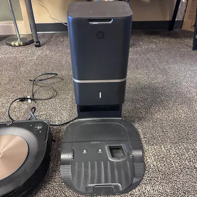 iRobot Roomba s9+ Robot Vacuum with Clean Base Automatic Dirt Disposal ADB-N1 - Thumbnail 3