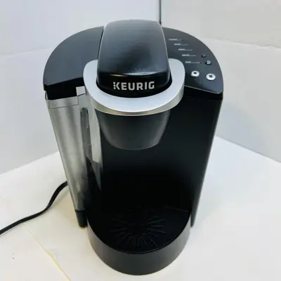 Keurig K40 Single Cup Brewing System Coffee Maker, Black, K-Cup Compatible - Thumbnail 3