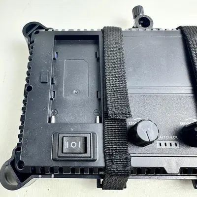 LED Video Light Panel Bi-Color 3200K-5600K w/ Power Adapter & Barn Doors - Thumbnail 9